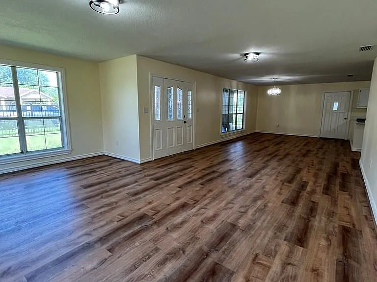 1184 Milam Ave — Photo 14