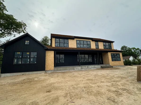 https://photos.zillowstatic.com/fp/ee8f6c7ecde0dcc74650ae0df7c5ba21-p_e.webp