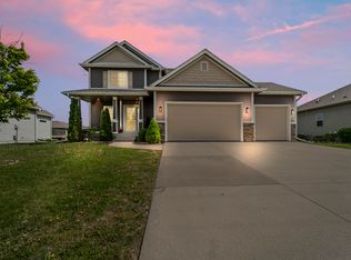 659 SW Springfield Dr, Ankeny, IA 50023
