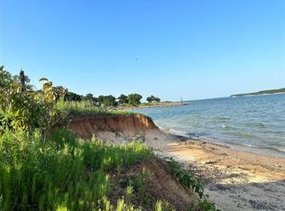 215 Shoreline Rd, Pottsboro, TX 75076