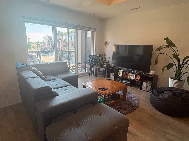 25 Isherwood Ave #A7 — Photo 6