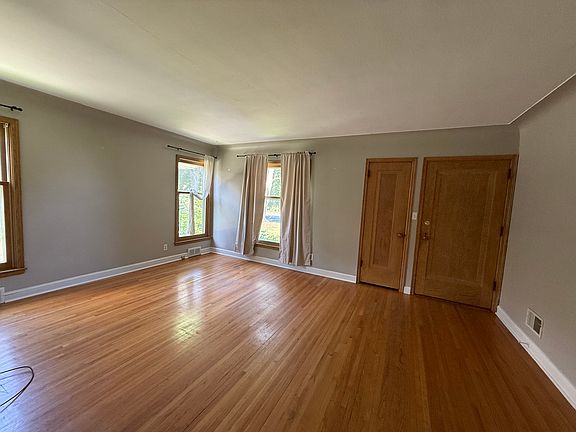 5th image of 5808 Chicago Ave #Ne