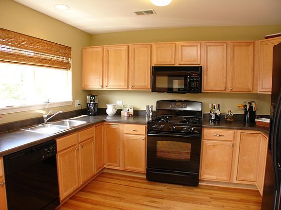 5th image of 661 Diamond Pointe Dr #661