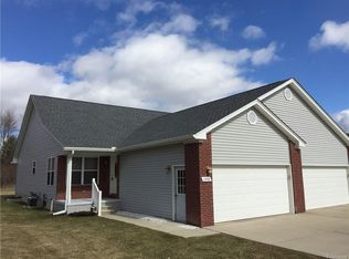 1492 11th St #11, Marysville, MI 48040