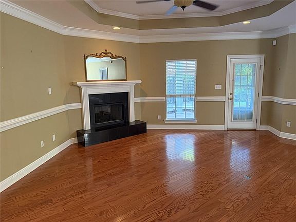 5th image of 5581 Fairfield Pl