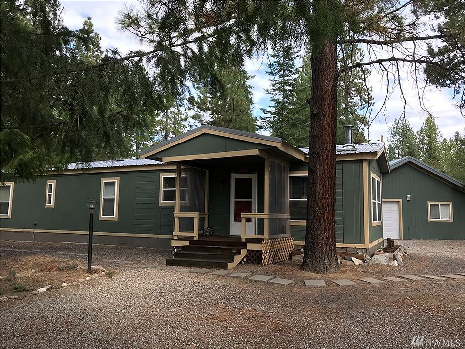 Pine Loop home nestled in the pines in Plain Washington!!