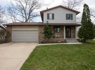 1722 Cherry Ln, Cedar Falls, IA 50613