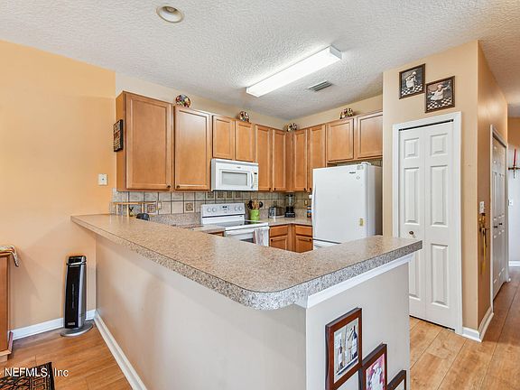 5th image of 3886 SUMMER GROVE Way S #78