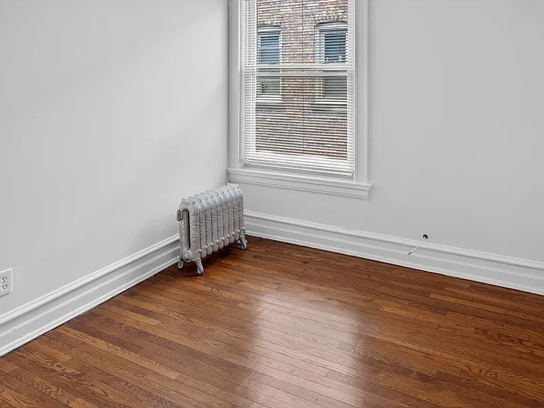 153 N Mason Ave #2W — Photo 4