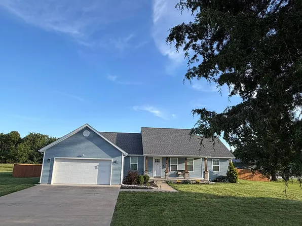 4910 E 27th St, Joplin, MO 64801