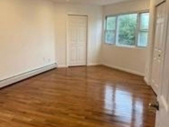 4th image of 10828 Fern Pl