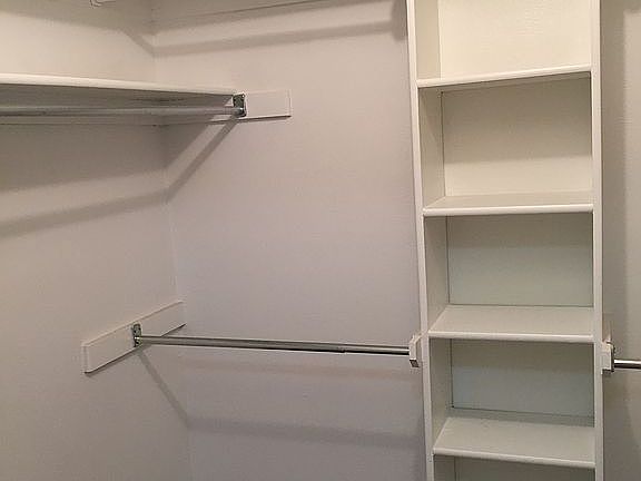 Walkin Closet #2