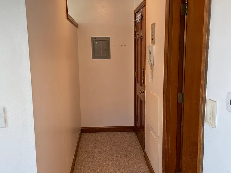 332 Cabot St — Photo 6