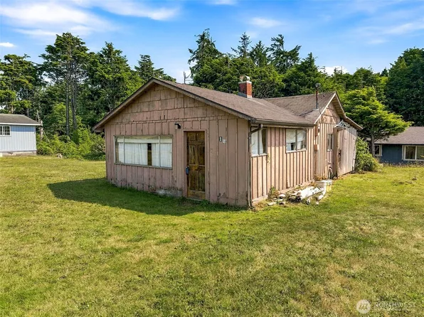 12 Aberdeen Street, Copalis Beach, WA 98535