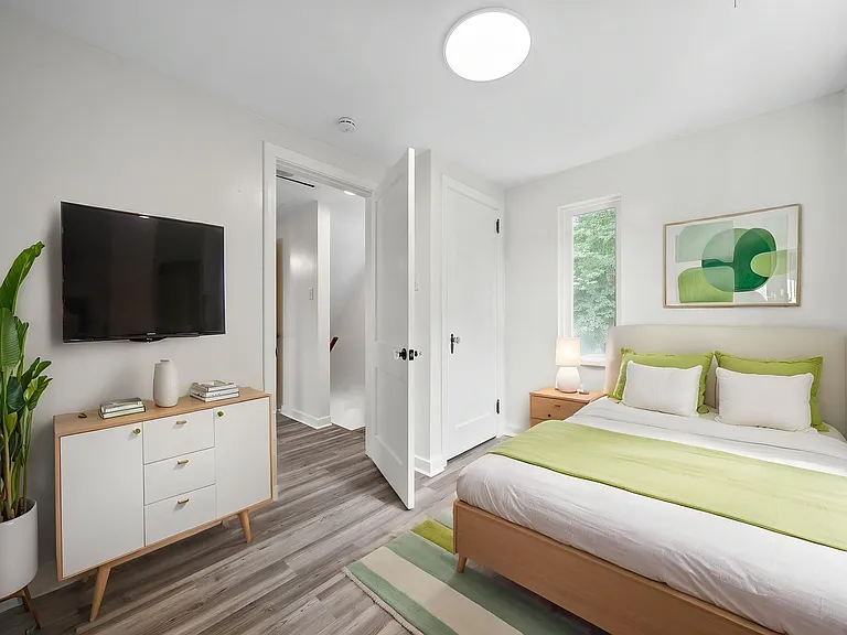 363 Olancha Ave — Photo 20