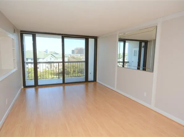 3288 Page Ave APT 502, Virginia Beach, VA 23451