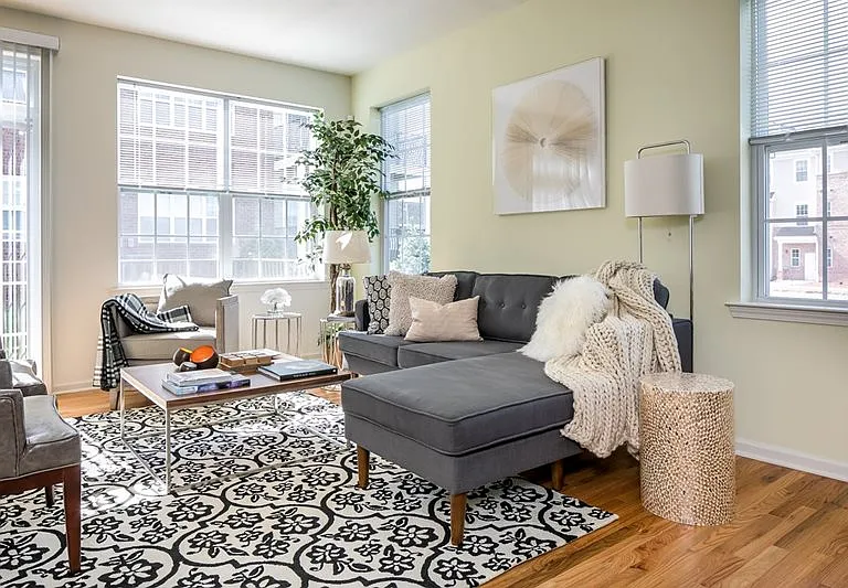 Summerfields Lofts — Photo 8