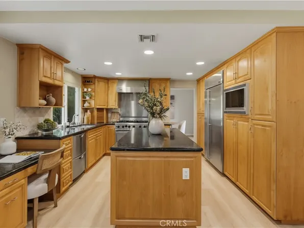 27383 Provident Rd, Agoura Hills, CA 91301