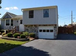 126 Dubonnet Dr, Depew, NY 14043