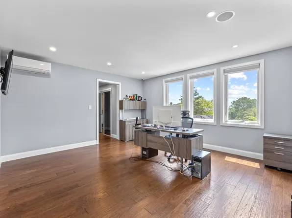 115-18 Mayfair Road image 27 of 55