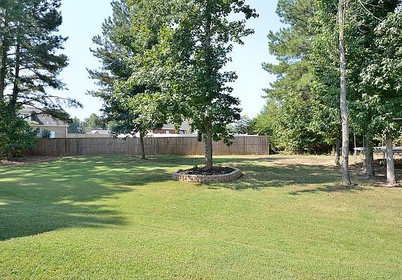 4th image of 289 Deer Creek Dr