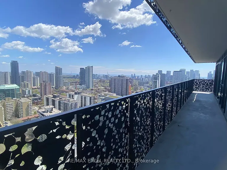 55 Charles St E #2803 — Photo 38