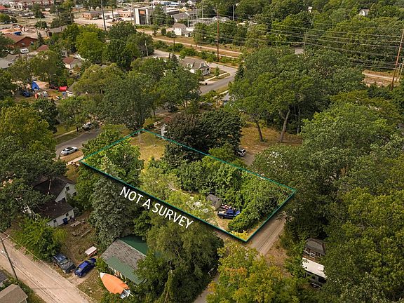 3rd image of 615 Grant St