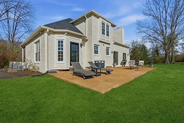 106 Engle Ct — Photo 9