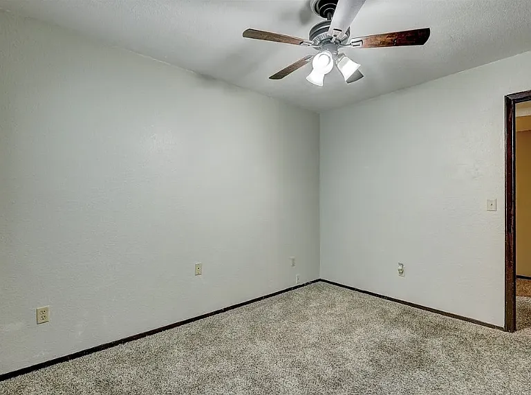 4049 NW 34th St #4049 — Photo 37