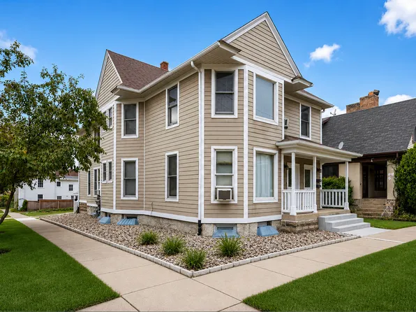 17 S 4th Ave #17, Saint Charles, IL 60174