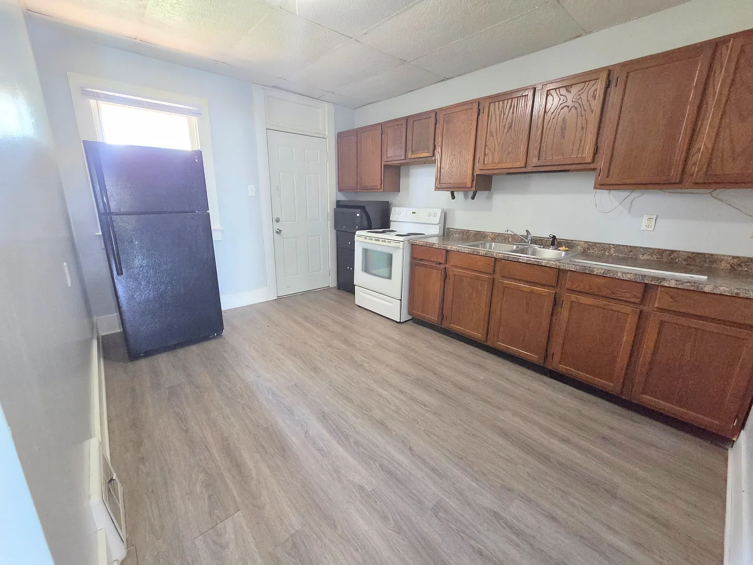 1 bed, 950 sqft, $850 — Photo 4