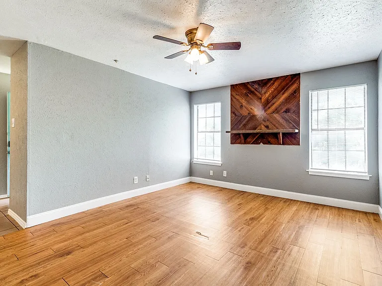 2354 Little Pocket Rd — Photo 6