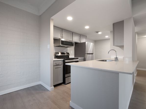 7000 Phoenix Ave NE #524588691