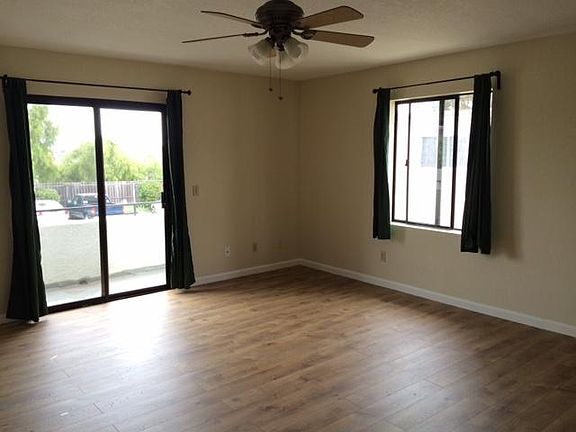4th image of 410 Ellwood Beach Dr