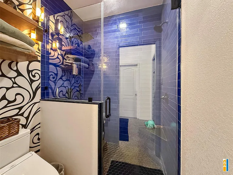 214 Marathon St — Photo 13