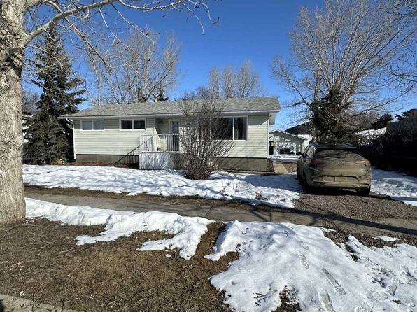 308 2nd Ave S, Youngstown, AB T0J 3P0