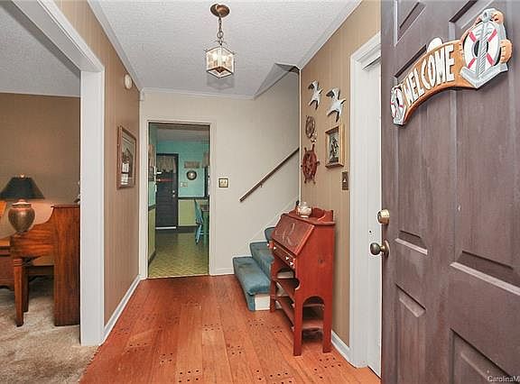 5th image of 9312 Pinenoll Ln #24