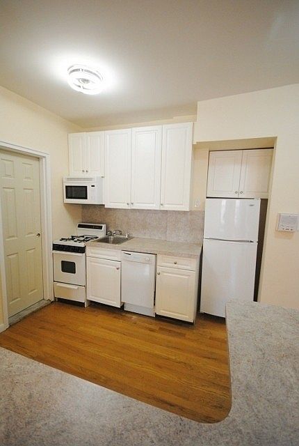 2nd image of 811 8th Ave