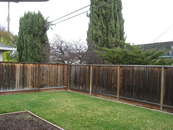 2nd image of 3333 McKinley Dr