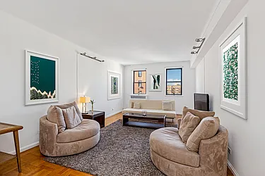 90 Park Terrace East