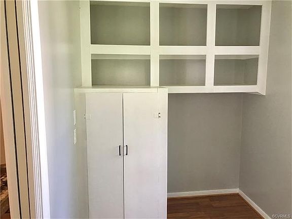 4th image of 2031 Woodmont Dr