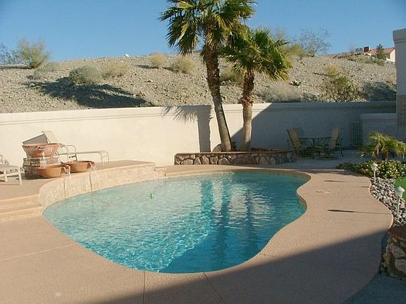 3rd image of 2271 Clarke Dr