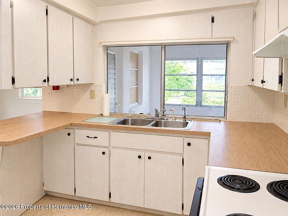 4th image of 3519 Brookston Dr