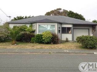 993 Gainard St, Crescent City, CA 95531