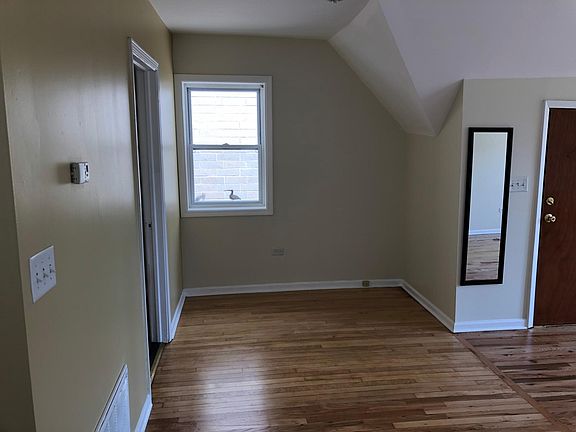 5th image of 1010 N California Ave Floor 3