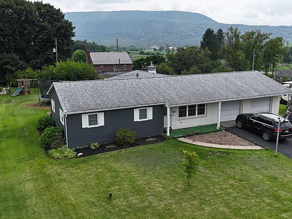 2nd image of 58 Woodland Cir