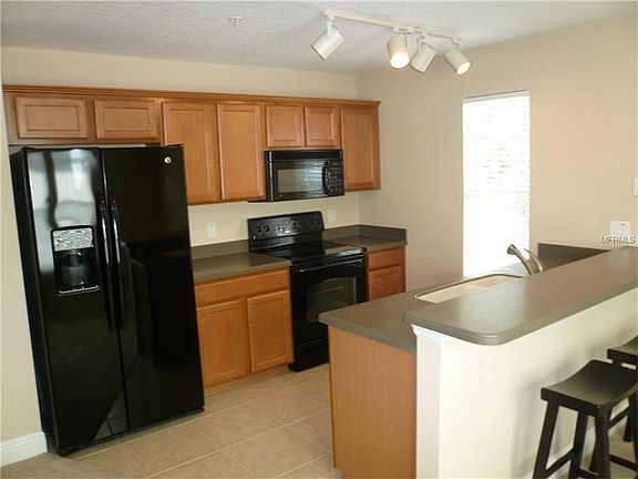 3rd image of 5194 Fenwood Ln