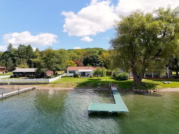 784 E Lake Rd, Penn Yan, NY 14527