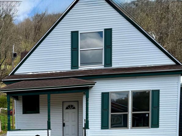 309 E Main St, Mannington, WV 26582