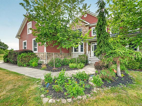 3rd image of 12 Brewster Court